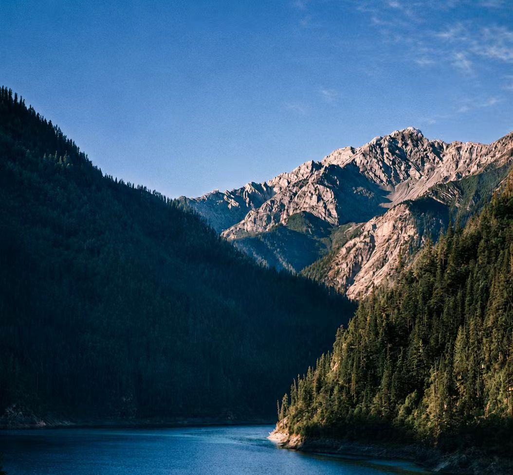 Alpine valley in Jiuzhaigou